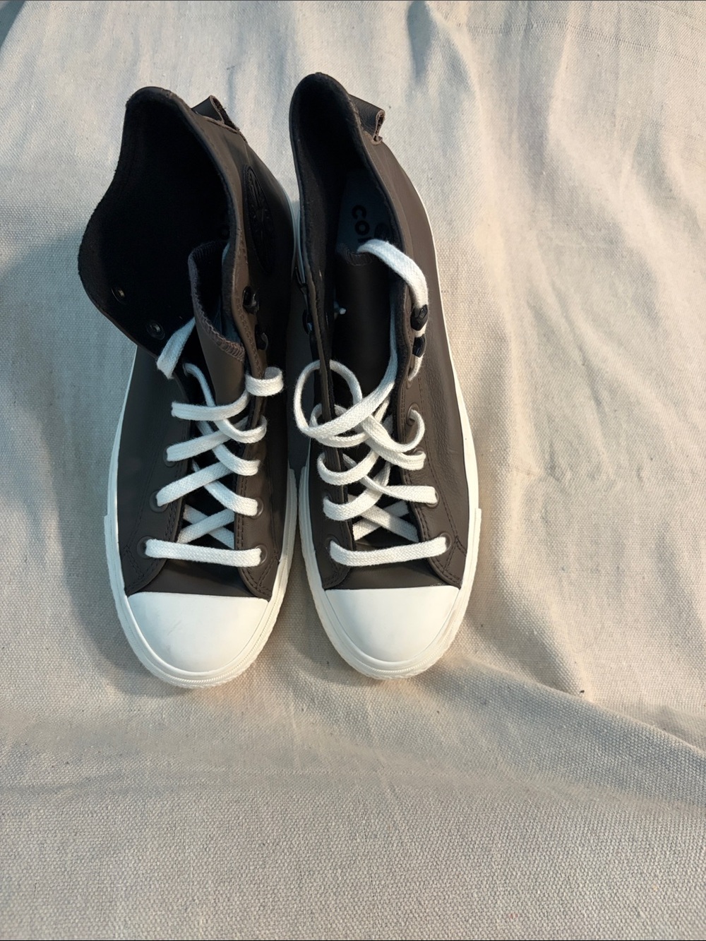 Classic High-Top leather Sneakers in Green and White size 9